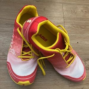 Inov-8 bare-xf177 shoes. Size 9 women’s/40 European